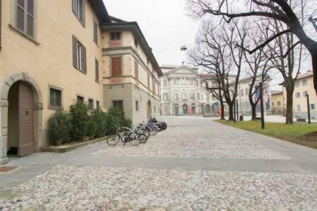 Papavero Accademia Carrara Бергамо Экстерьер фото